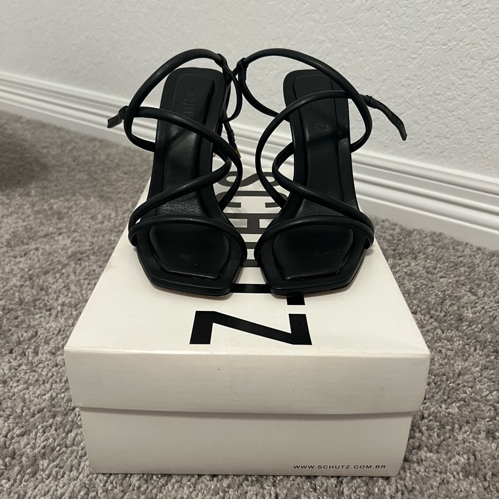 SCHUTZ Women's Lovi Sandals